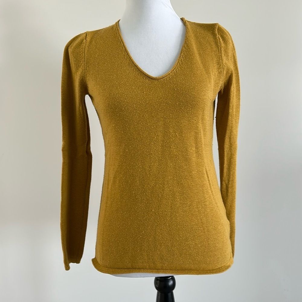 Old Navy Deep Yellow‎ Sweater Sz SM